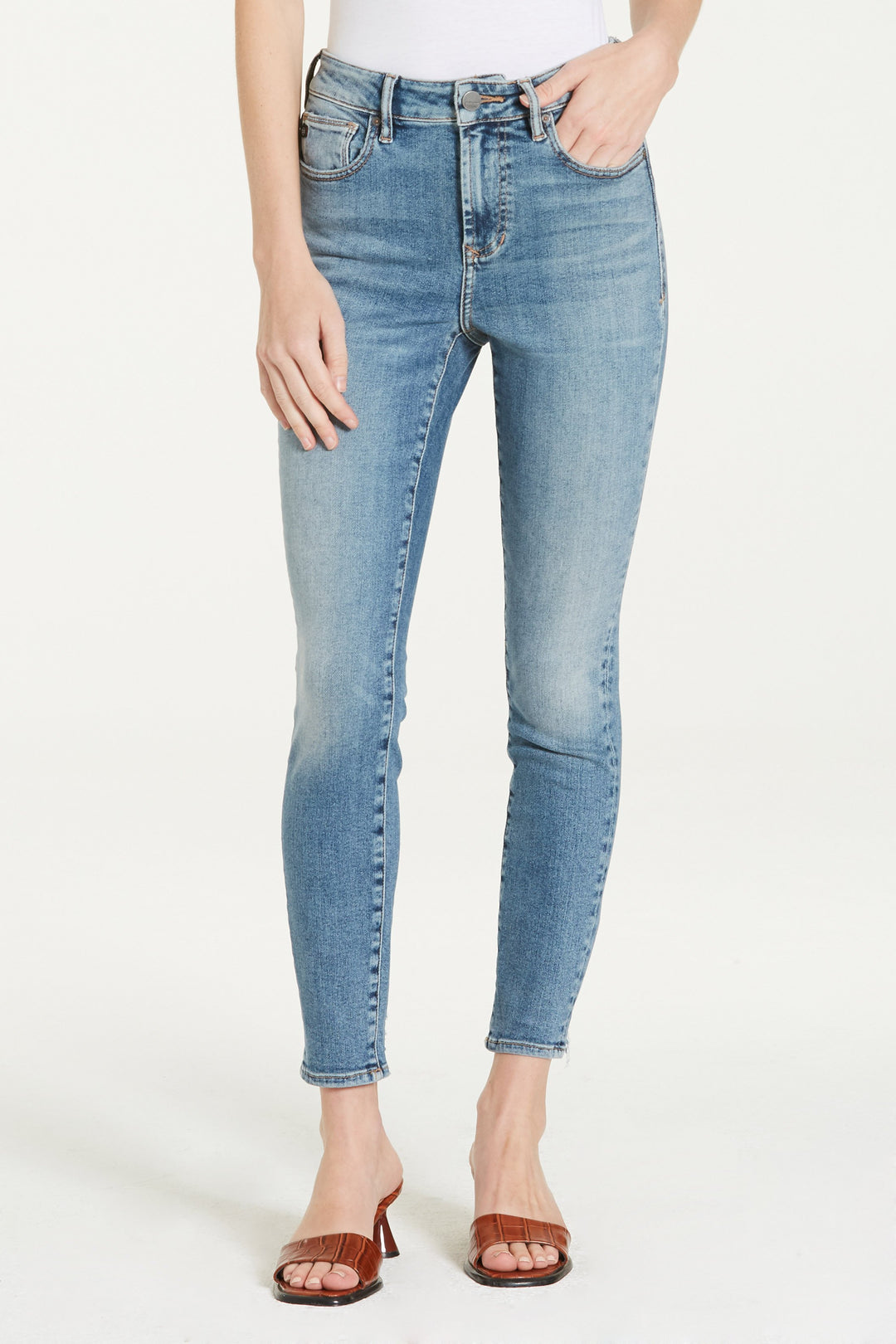 OLIVIA SUPER HIGH RISE SKINNY JEANS FRONTAGE – DEAR JOHN DENIM