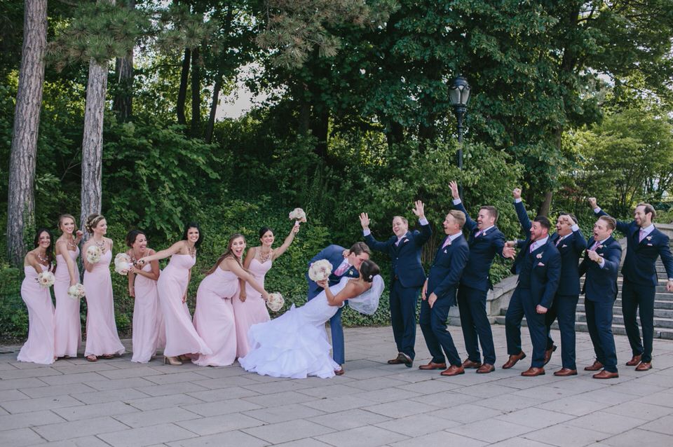 navy bridesmaids and navy groomsmen