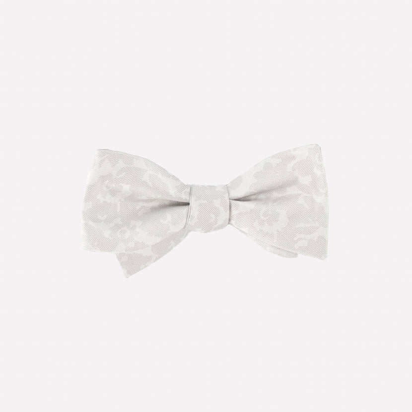 Refinado Floral Bow Tie