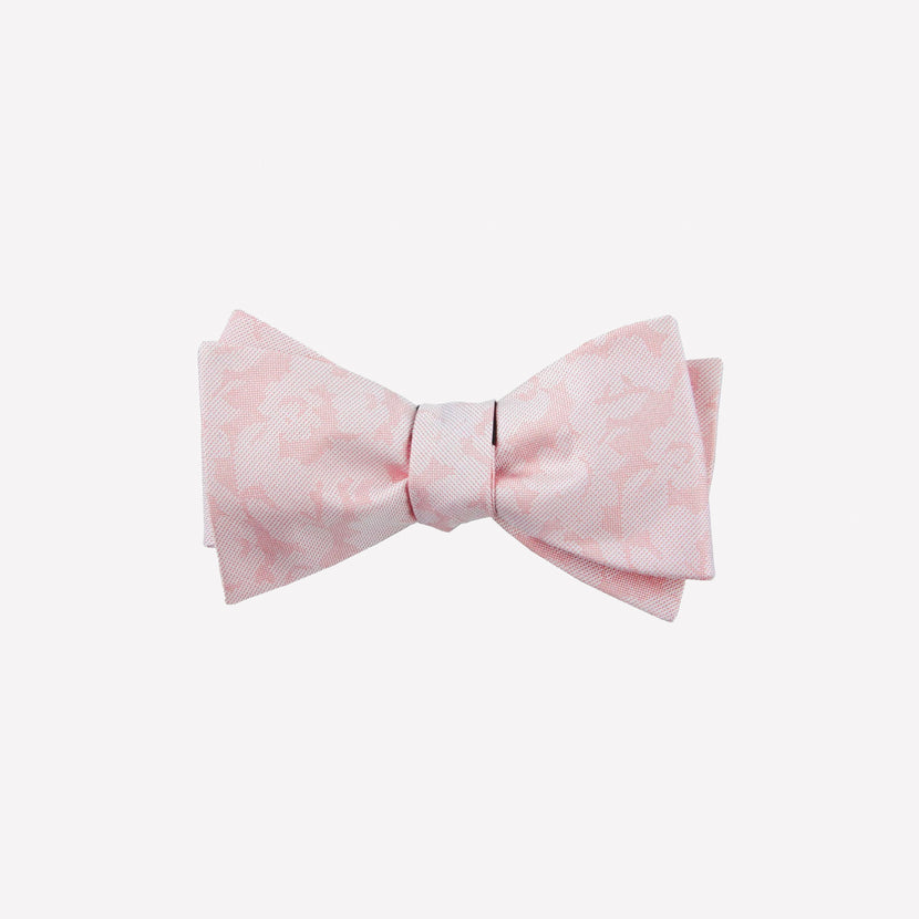 Refinado Floral Bow Tie