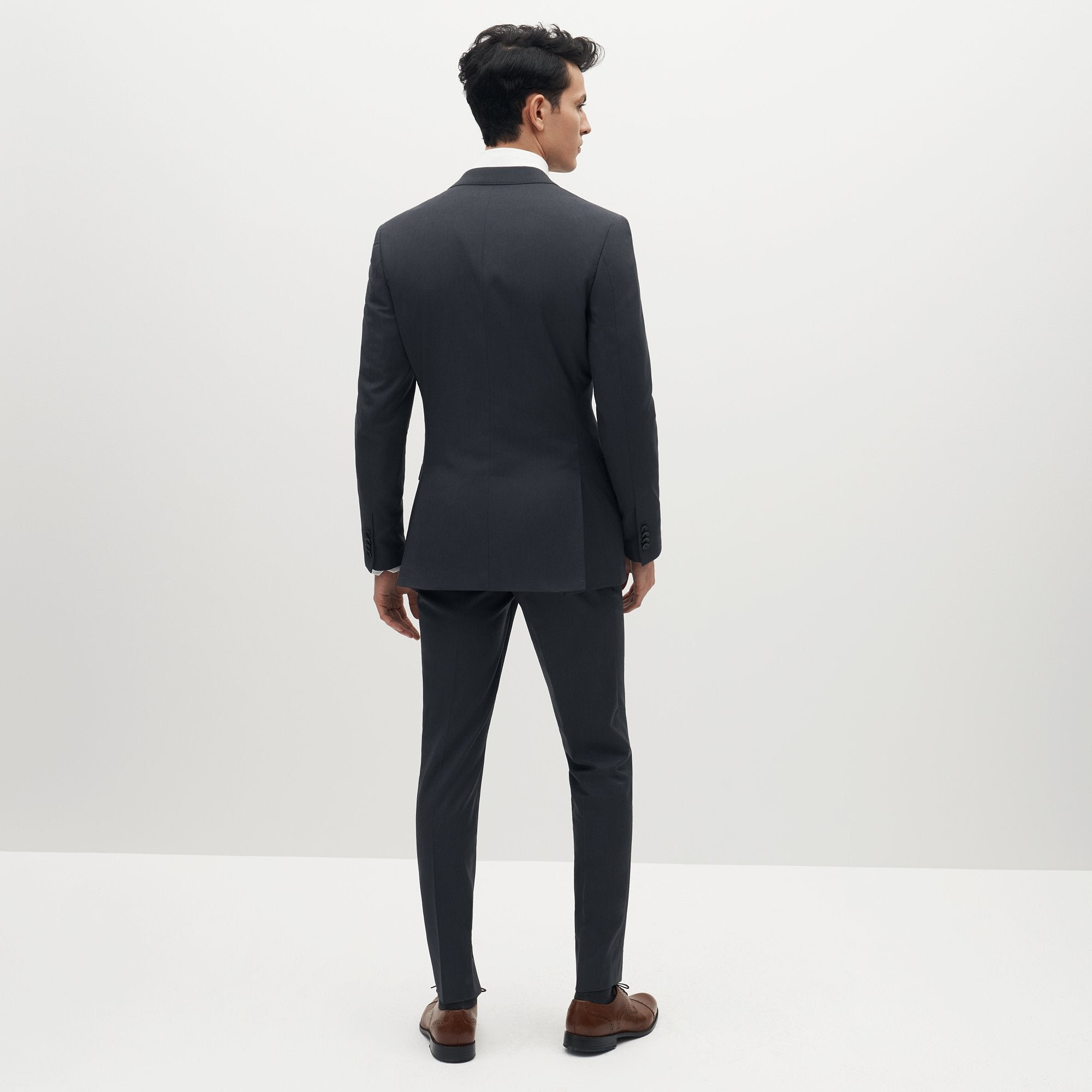 CHARCOAL_GRAY_SUIT__060_f5b48a6f-1991-484a-af7b-f976fb8ffa58_2000x2000_crop_center.jpg.webp