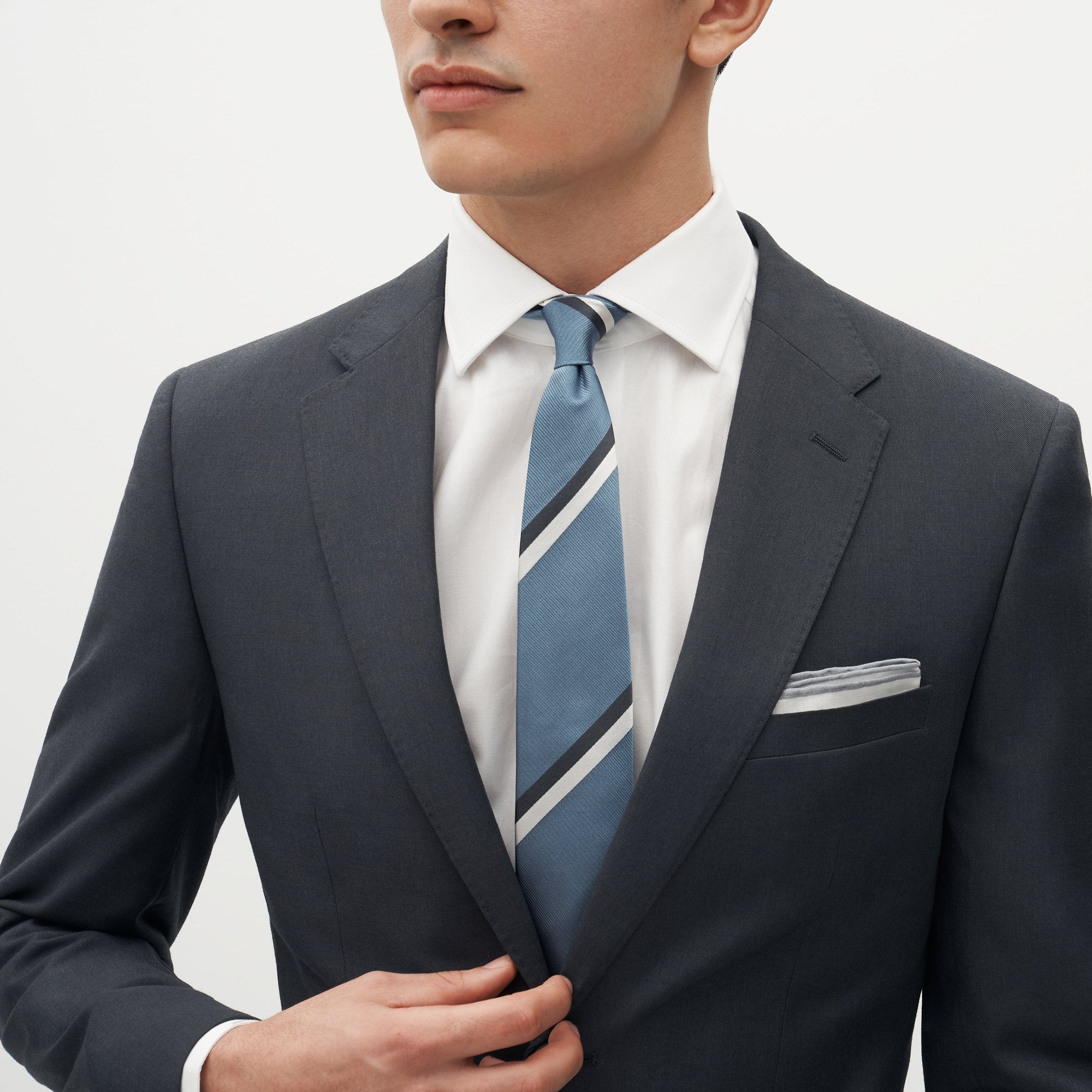 CHARCOAL_GRAY_SUIT__098_977e3ae5-11eb-4acb-9cfd-714077ce5051_2000x2000_crop_center.jpg.webp