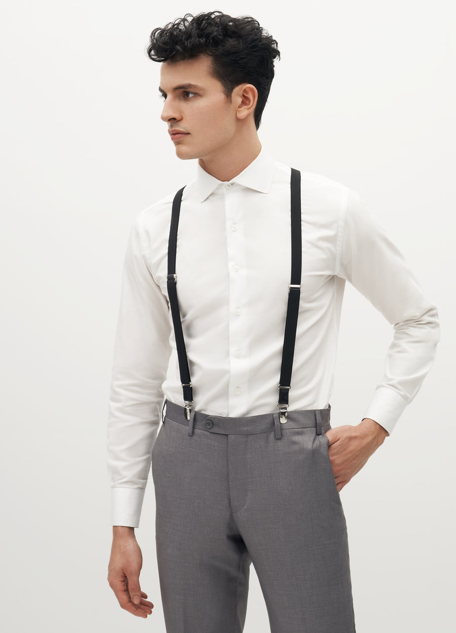 Should men's suspenders be the same color as their shoes in formal