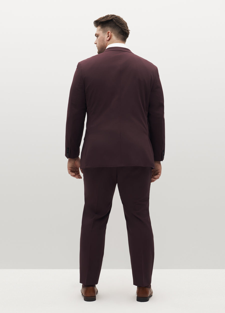 Burgundy essential Suit with a pocket square