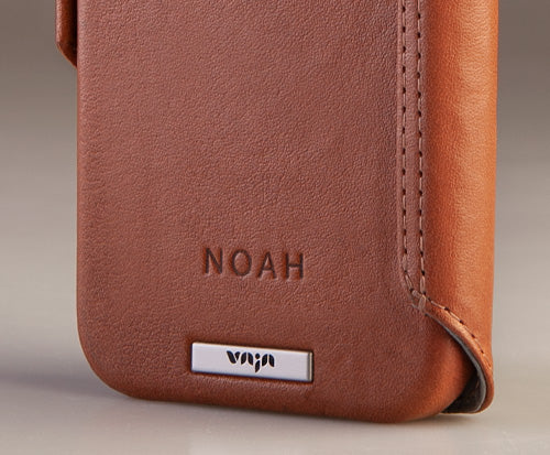 Understated iPhone 14 Pro Max leather cover - Vaja