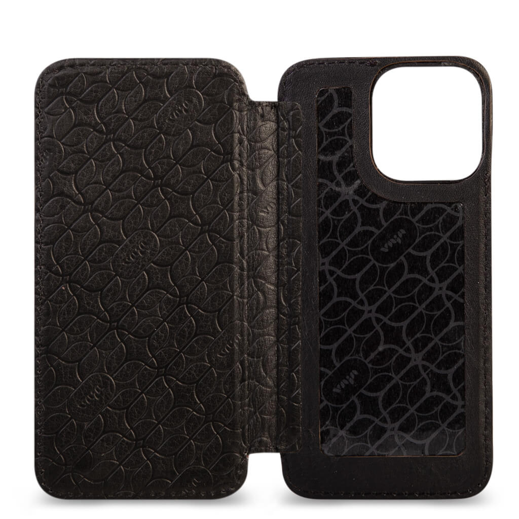 Understated iPhone 14 Pro Max leather cover - Vaja