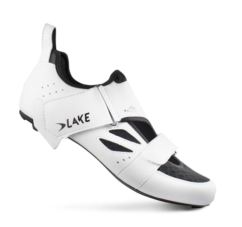 wide triathlon shoes