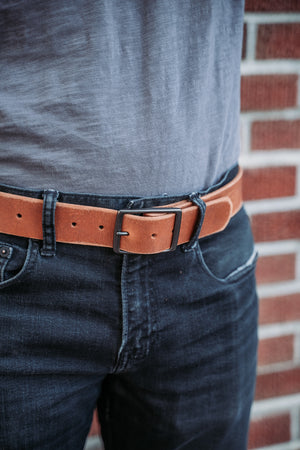 Distressed Black Leather Belt – FosterWeld