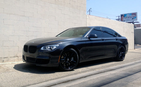 Blacked-out BMW 7 Series