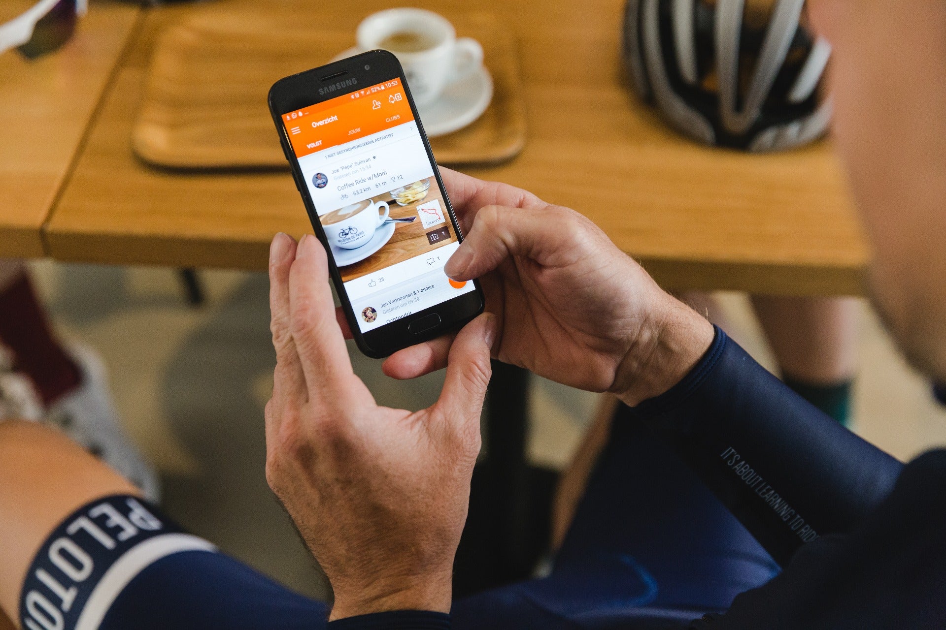 Samsung galaxy fit e strava 2025