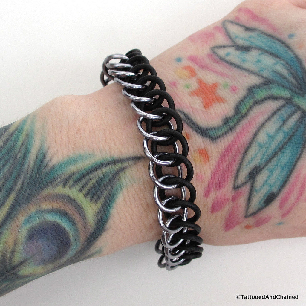 Half Persian 3 in 1 chainmaille stretchy bracelet, gray and black