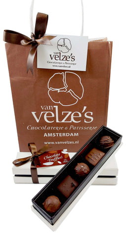 Bemiddelaar gevoeligheid Leeds Bonbons versturen! (Kies online jouw bonbons) – Van Velze's Chocolaterie