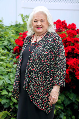 woman wearing the claire swing jacket