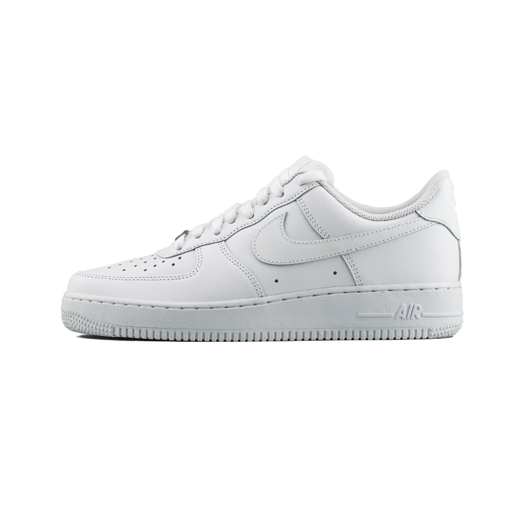 Nike - WMNS Air Force 1 '07 (White/White) – amongst few