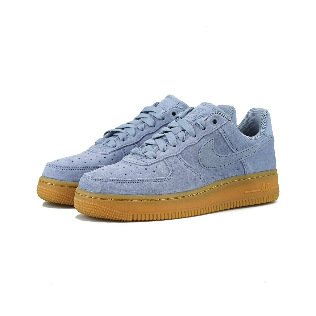 nike air force gum sole womens