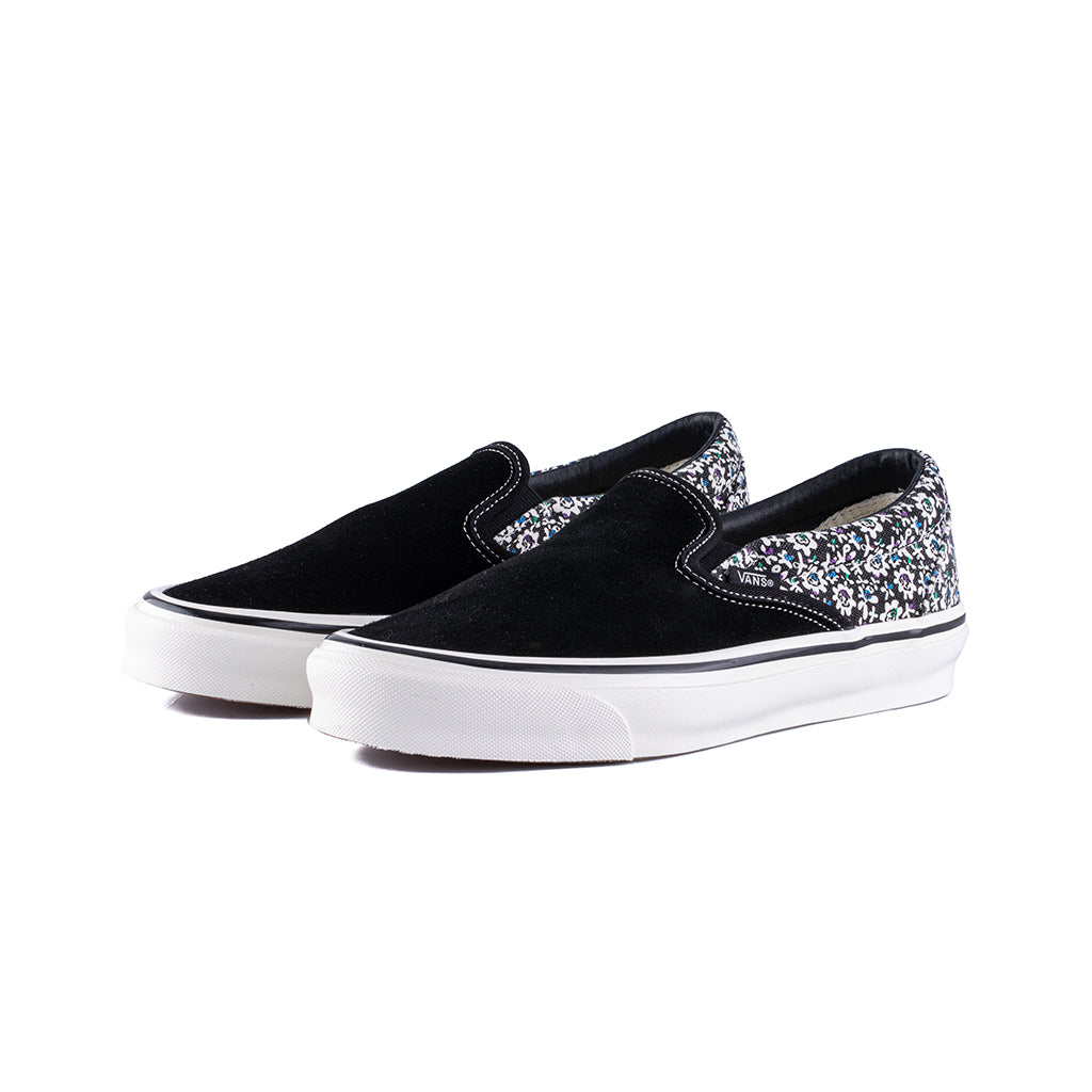 Vans - OG Classic Slip-On Micro Daisy (Black) – amongst few