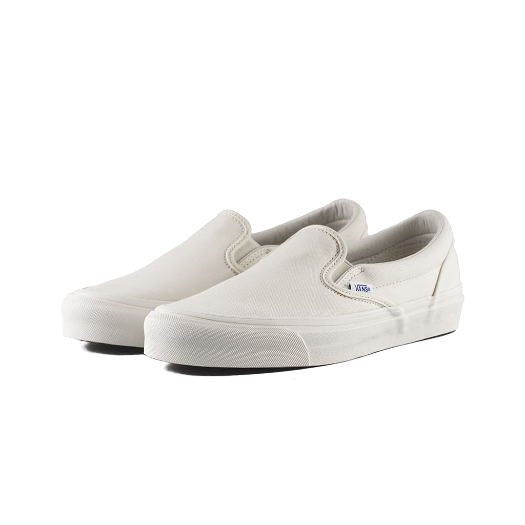 Vans - OG Classic Slip-On Canvas (Classic White) – amongst few