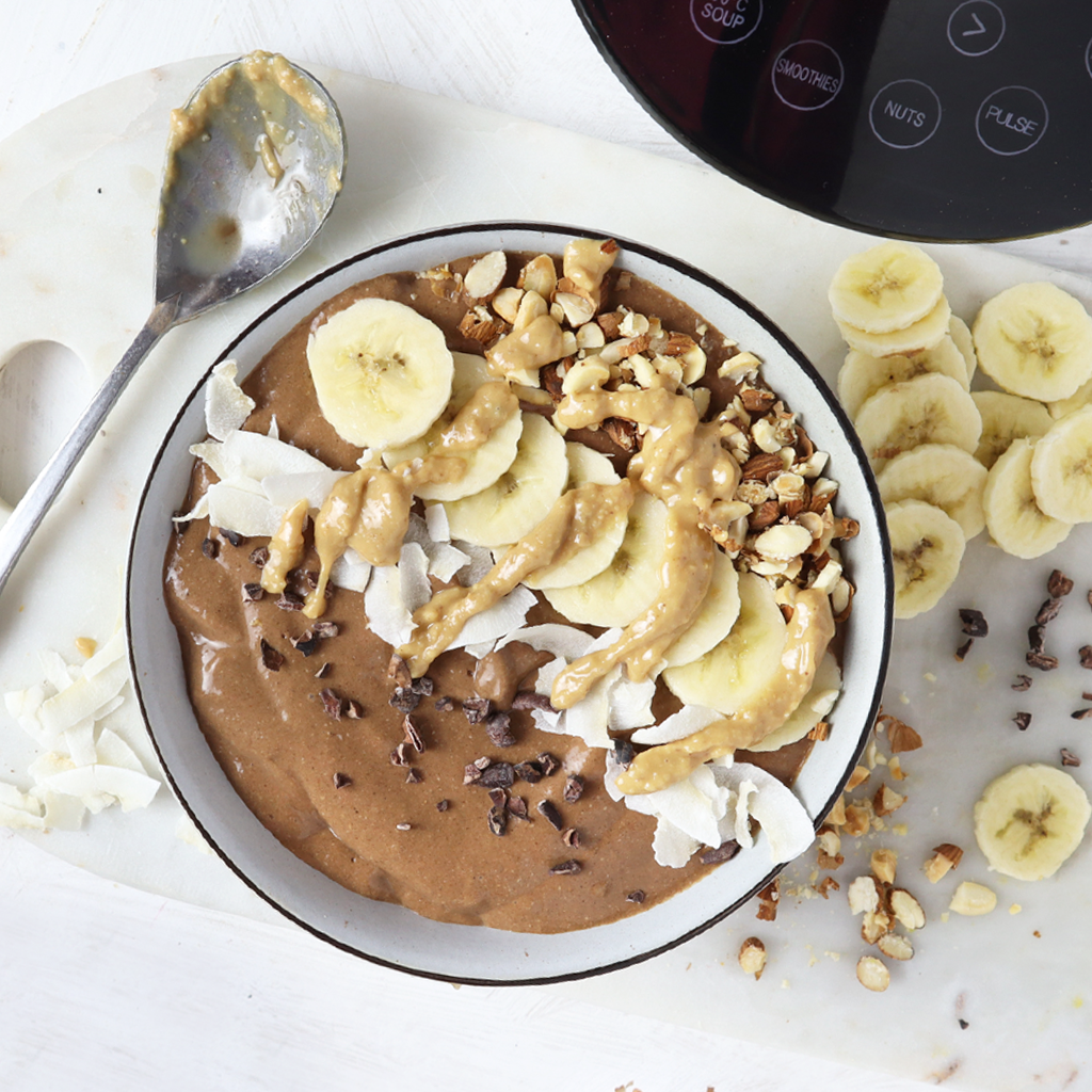 Decadent chocolate smoothie bowl - Luvele AU