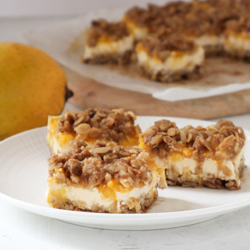 Baked mango breakfast cheesecake bars