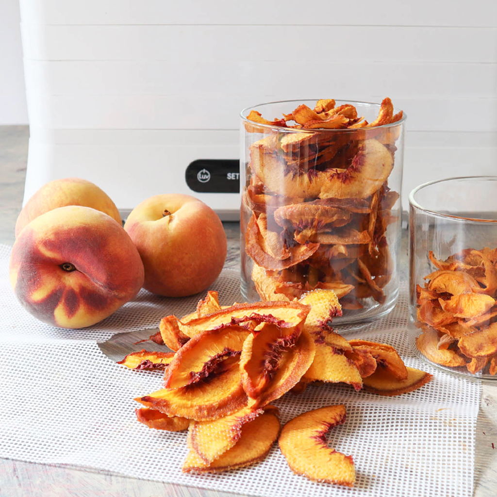 Dehydrated peaches