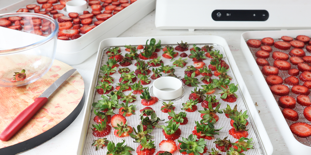 how to dehydrate strawberries