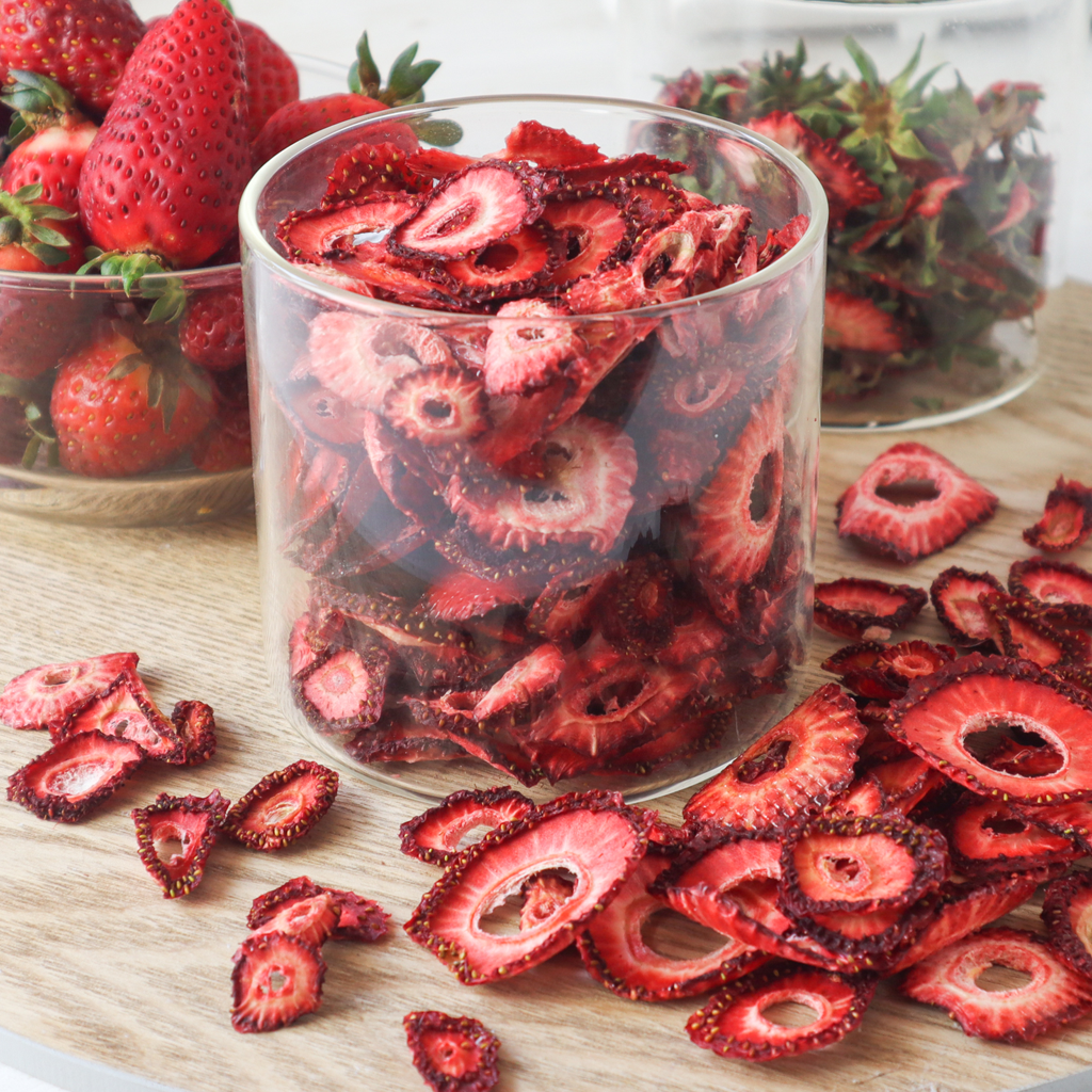 dehydrating strawberries