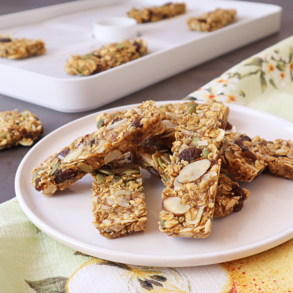 orange and almond muesli bars