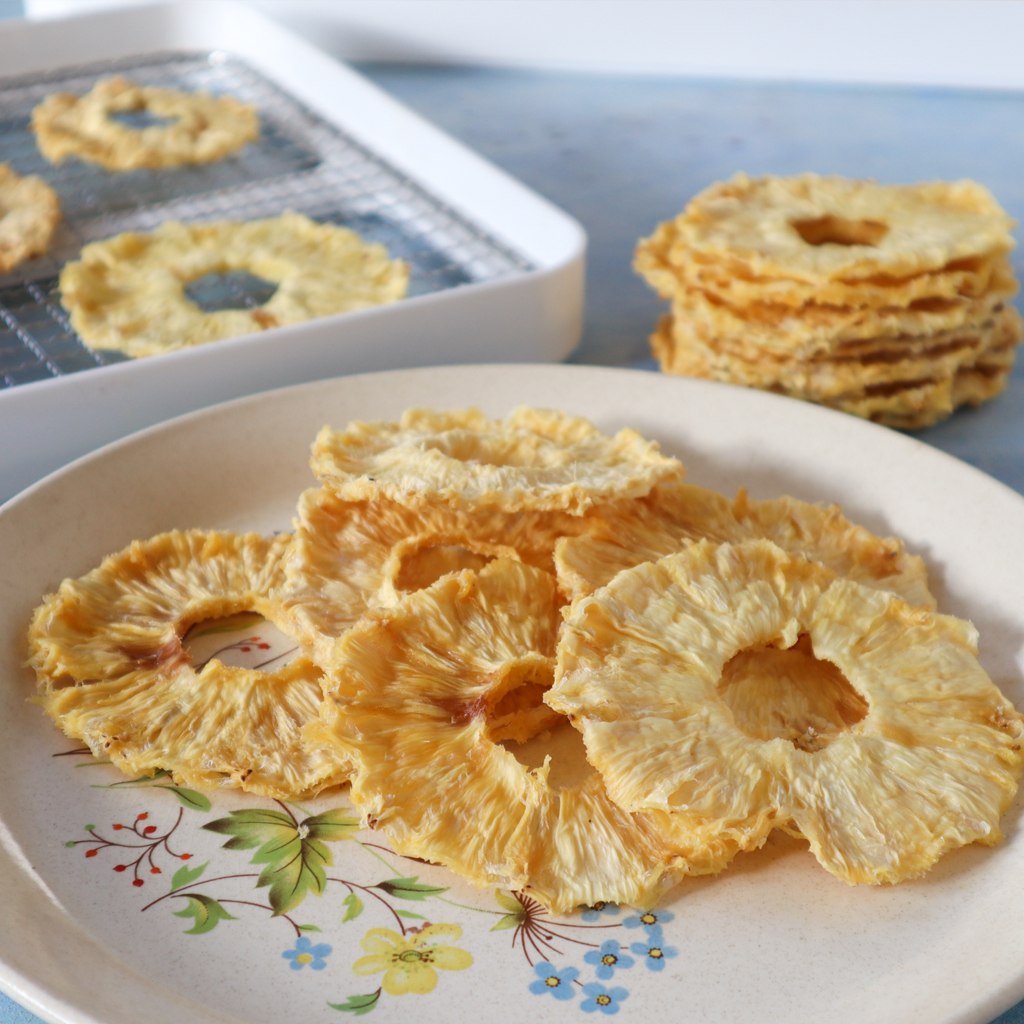 dehydrated pineapple rings