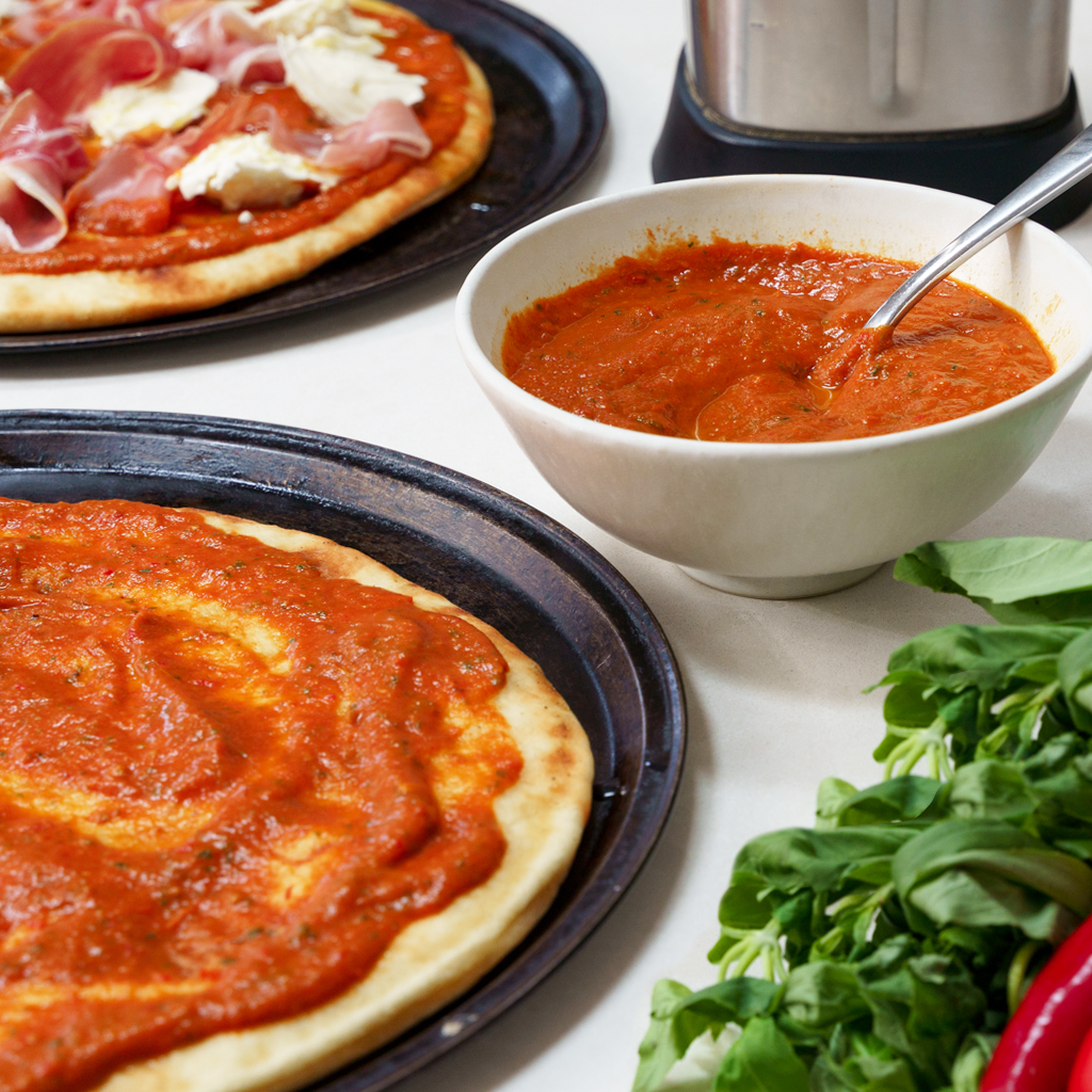 Blender pizza sauce