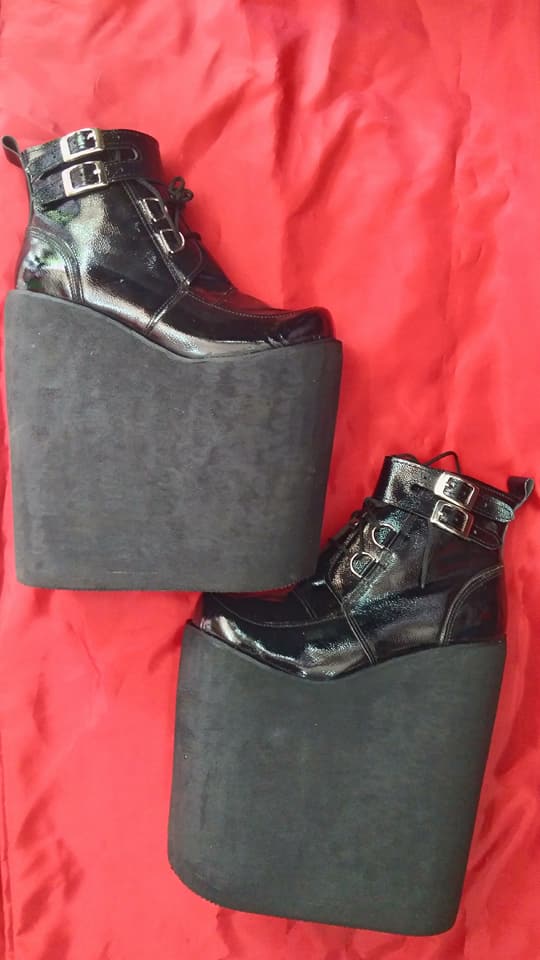 designer platform boots