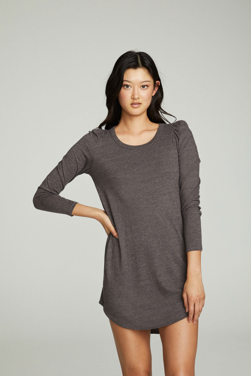 Chaser brand long sleeve ruched sides tee – Stylebox