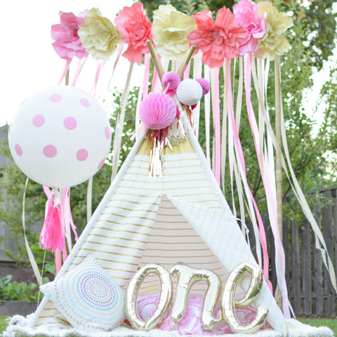 1st birthday teepee decorations