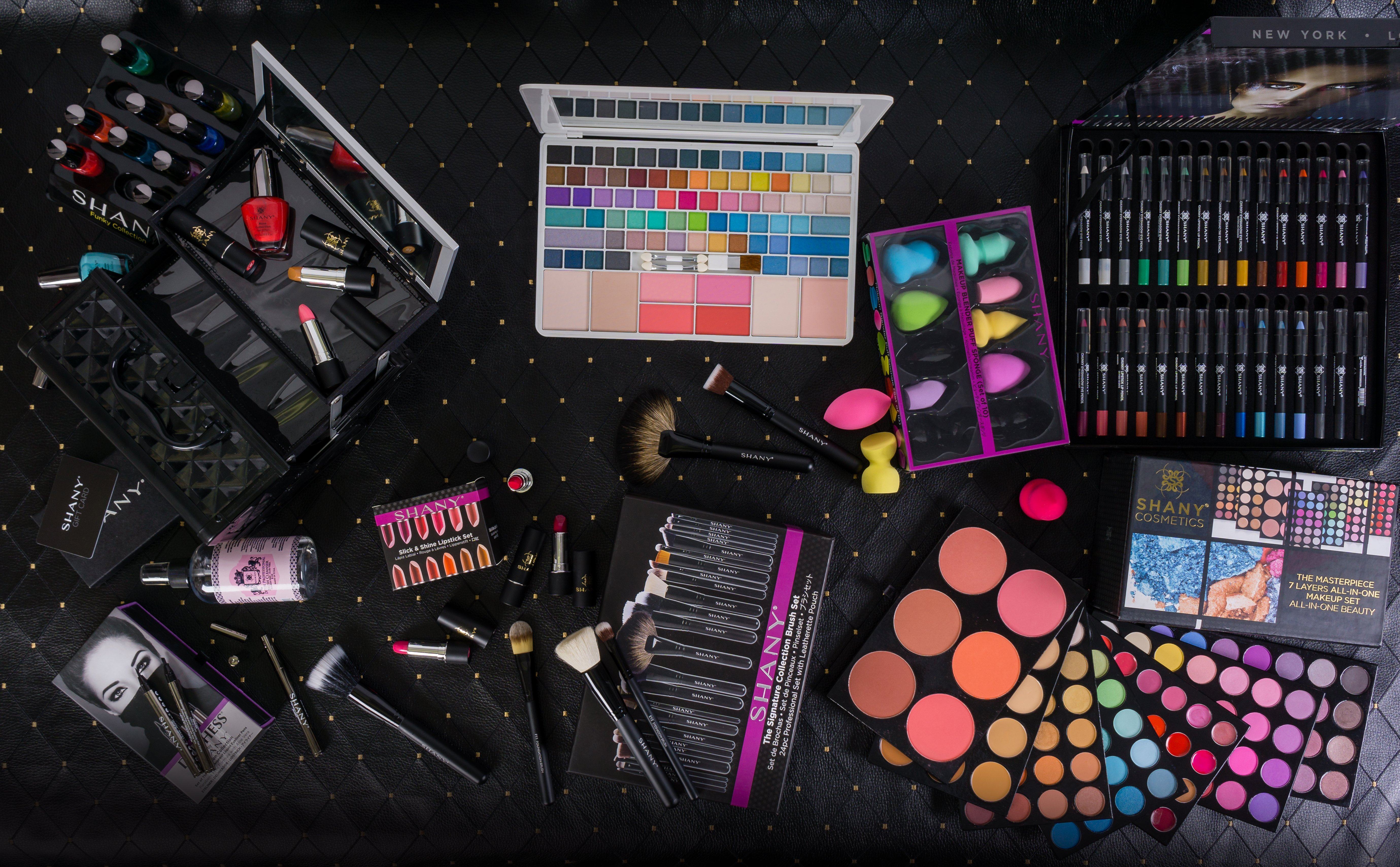 Shany Fix Me Up - Professional Makeup Kit