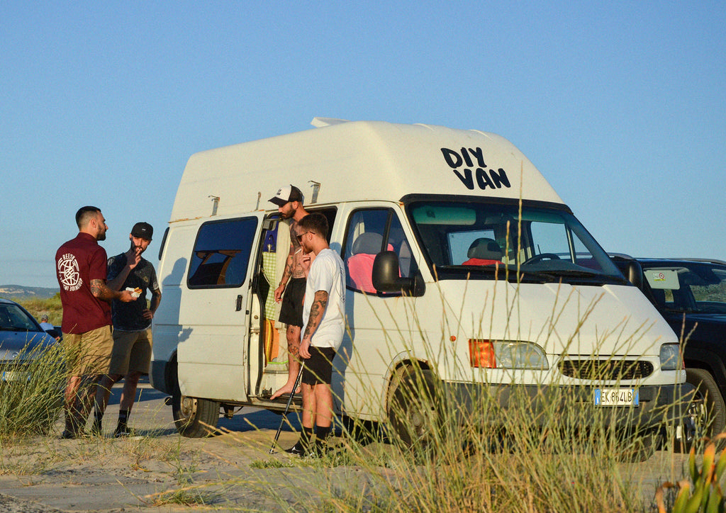 reeson group of skateboarders in sardinia itlay