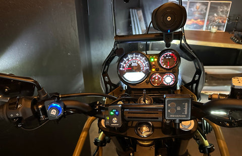 Royal Enfield Dash with Oxford, Innovv & Denali accessories
