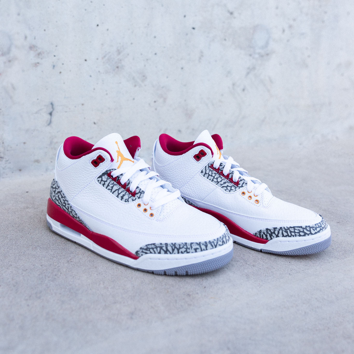 Jordan 3 'Cardinal Red' | Manor Phoenix – Manor.