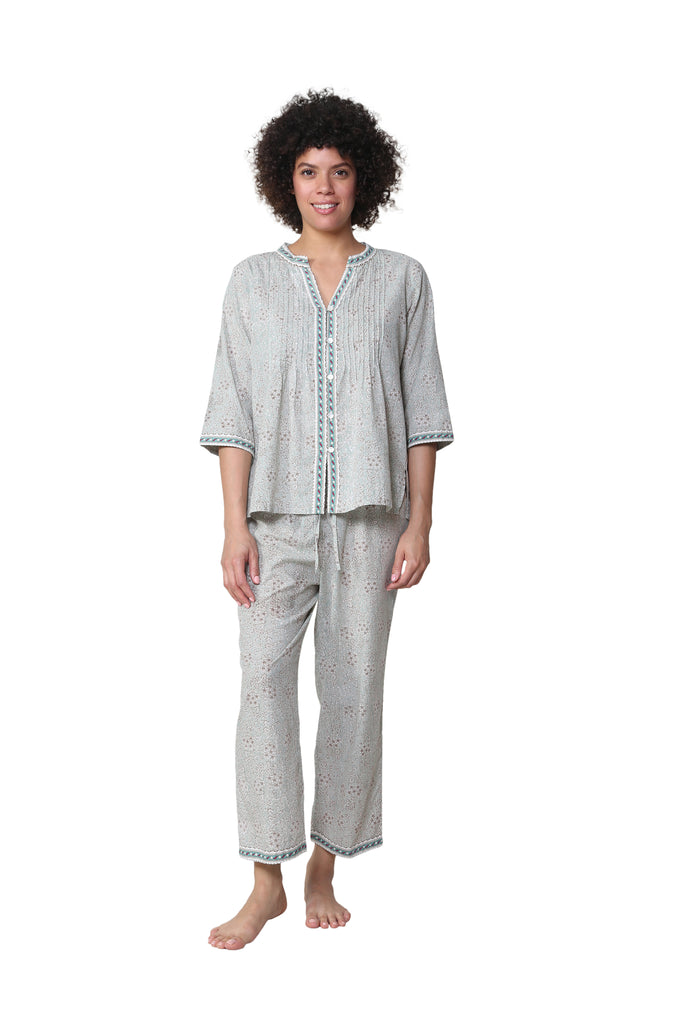 LA CERA Women's Floral Capri Pajamas - Button Front PJs for Women Set