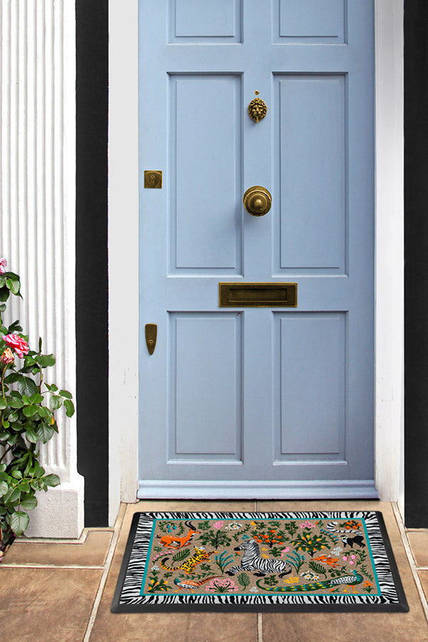  RUGGABLE x Disney Washable Doormat - Perfect Indoor Outdoor  Machine Washable Door Mat for Front Door Porch Entryway to Welcome Guests -  Sensational Salutations : Home & Kitchen