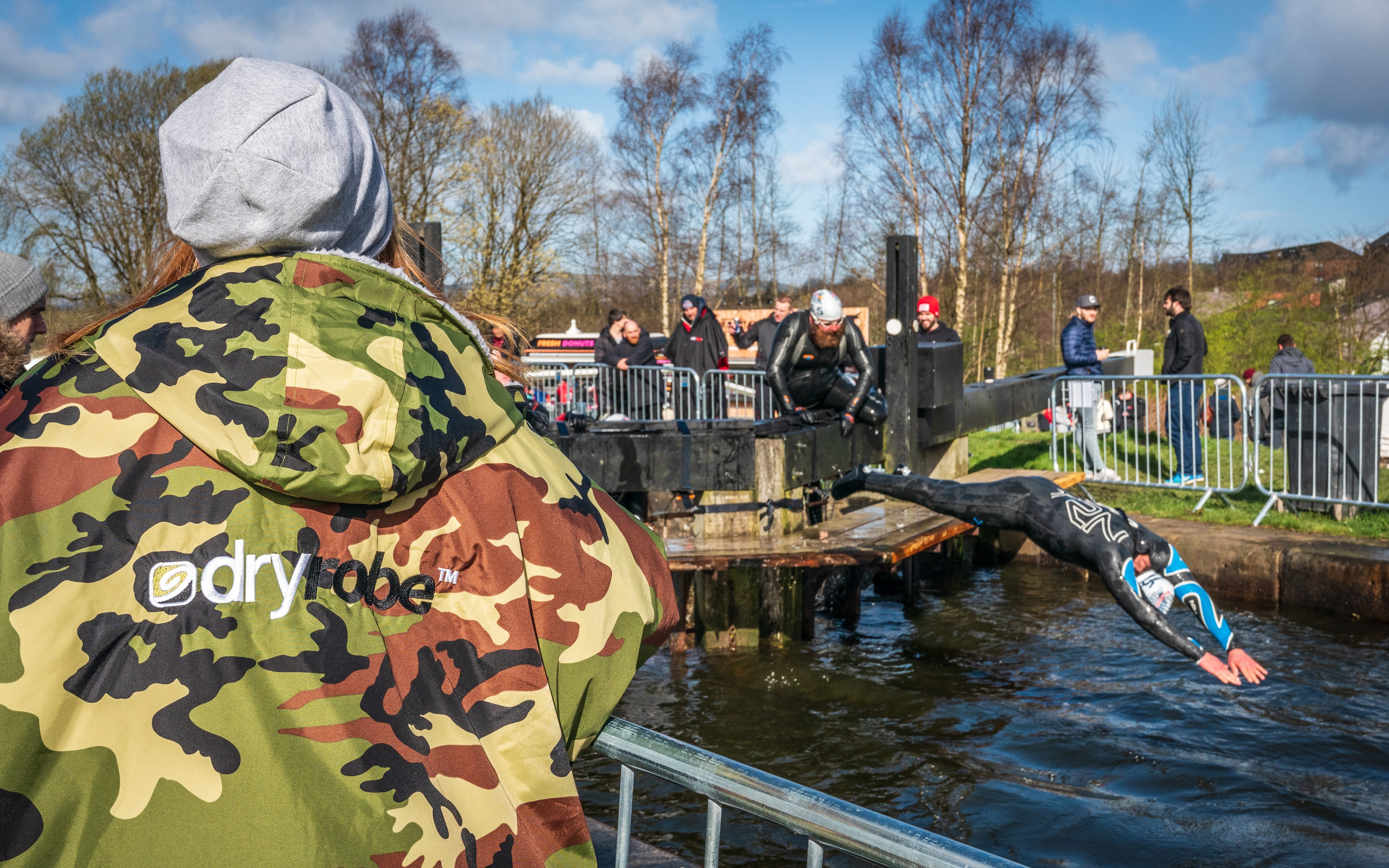 Jumping into the canal in Glasgow - Red Bull Neptune Steps 2019