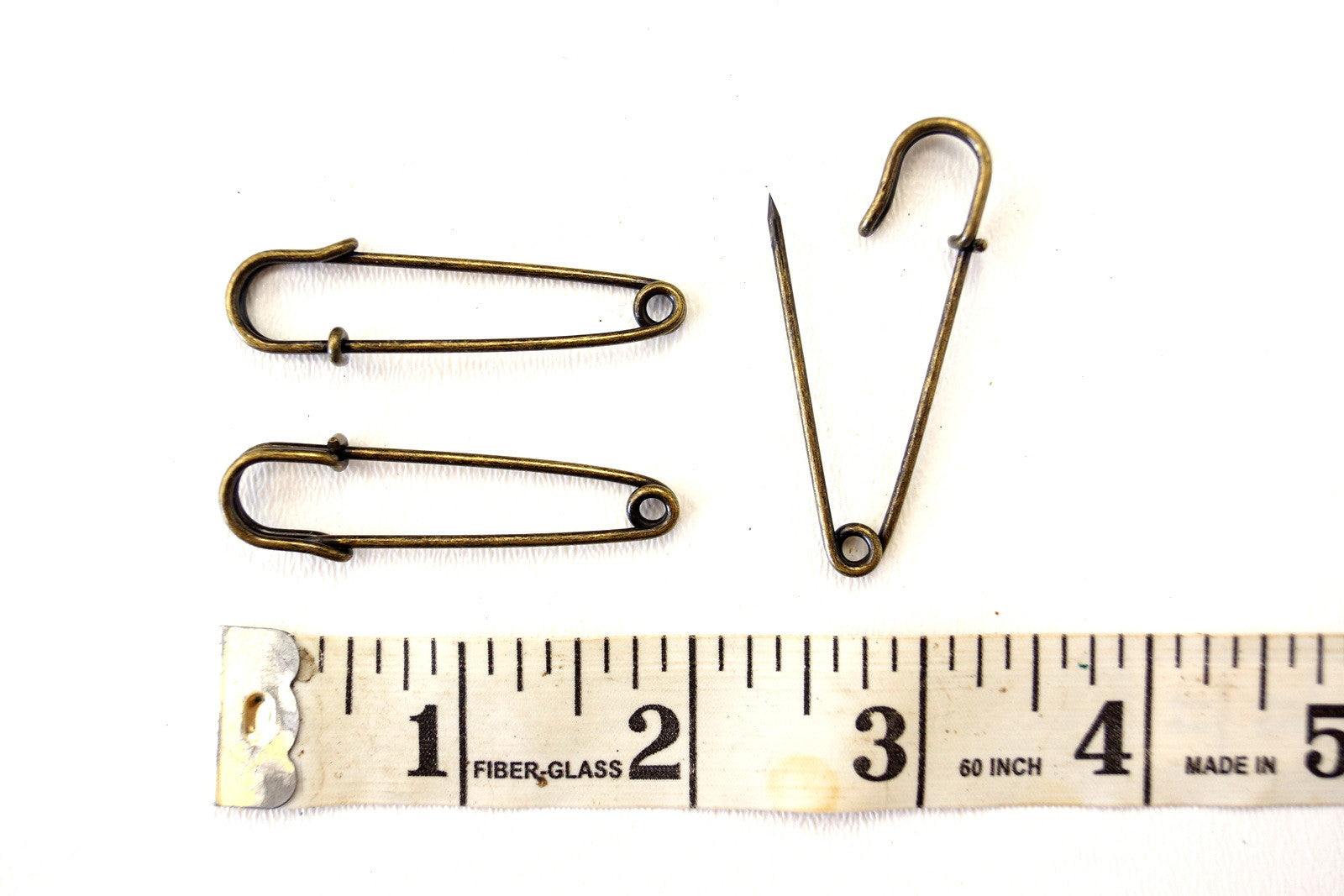 Metal Laundry Pin Style Pins in Antique Brass Finish, 2