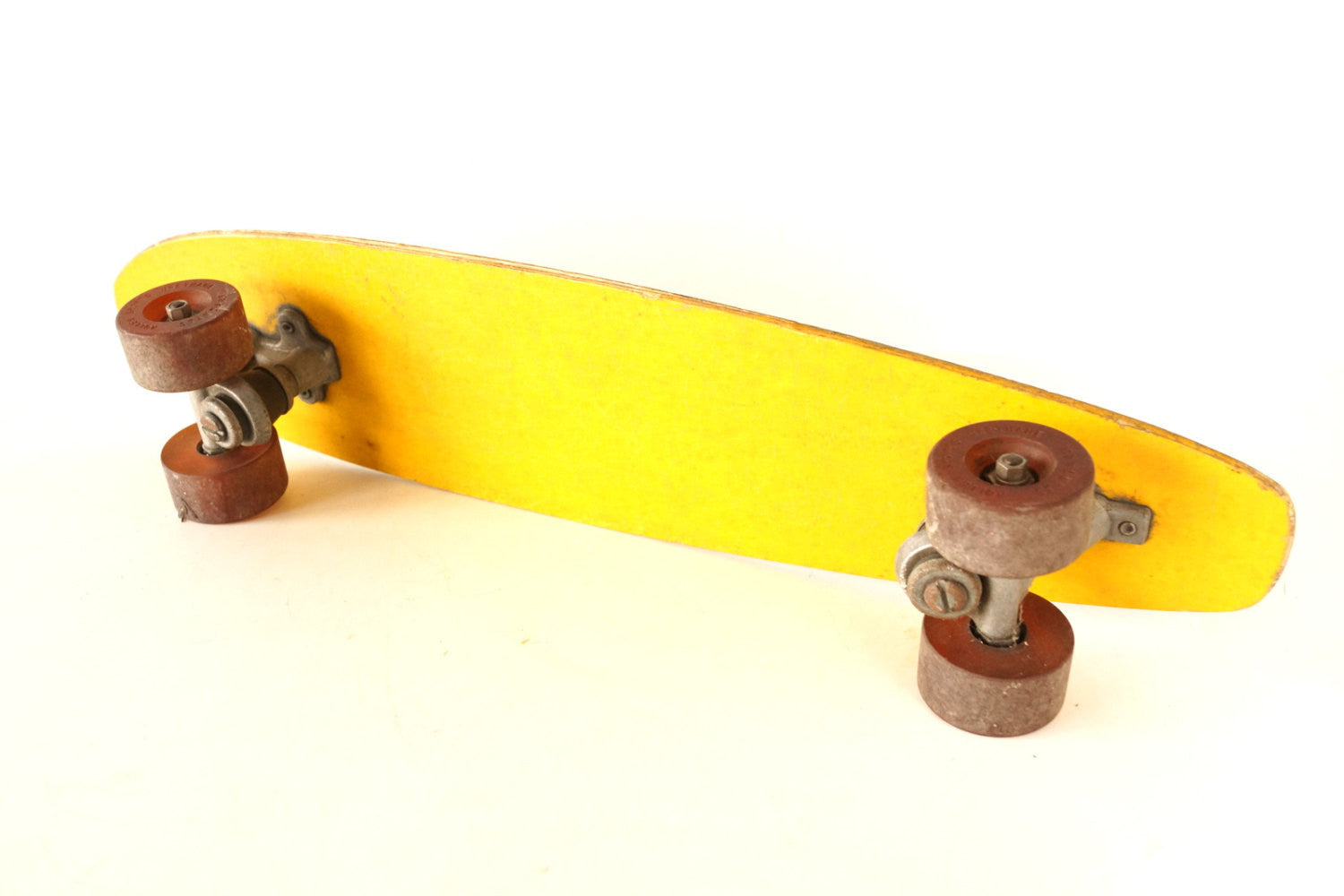 Noordoosten wet ik heb het gevonden Vintage Roller Derby X24 Skateboard in Yellow, Wood Skateboard (c.1970 –  ThirdShiftVintage.com