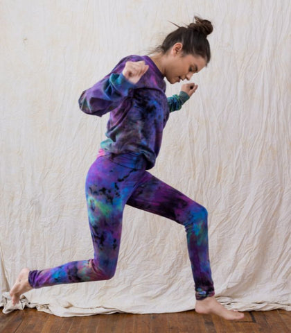 These psychedelic leggings are sure to get you noticed! The bold colors and patterns will make you stand out in a crowd, and the comfortable fit will make you want to wear them all day long.