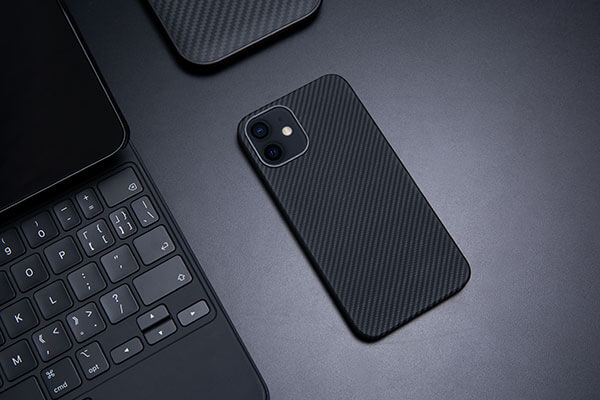 PITAKA minimalist Air case for iPhone