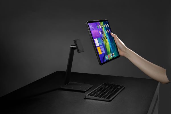 PITAKA magnetic stand for tablets and stand