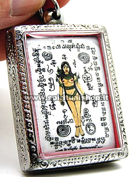 amuleto thailandese attrai