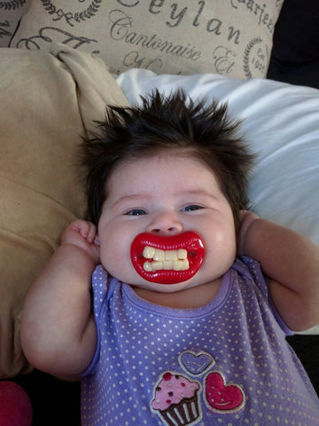 1pcs Lovely Baby Funny Dummy Prank Pacifier Novelty Teeth Children