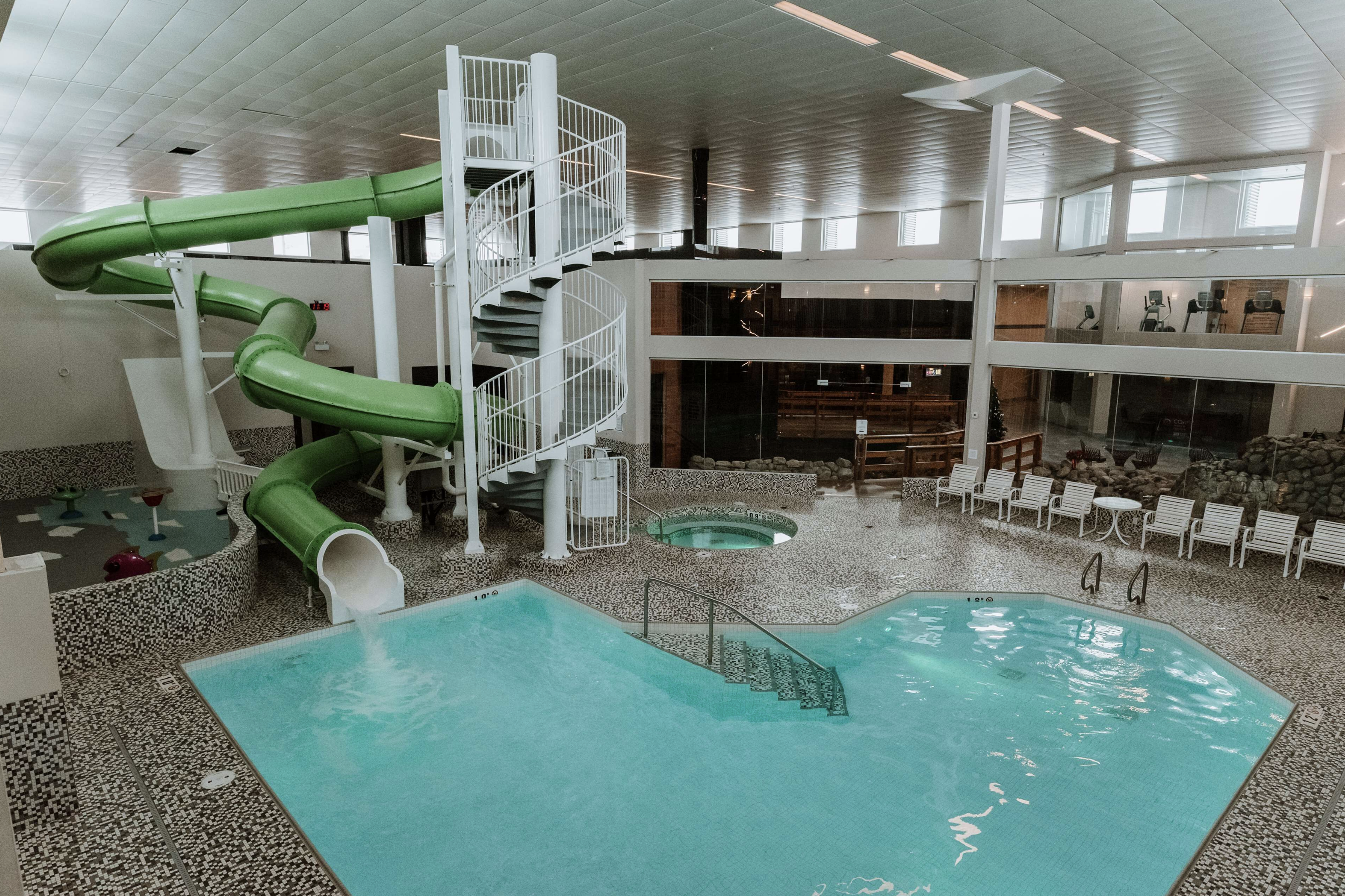 12. Coast Nisku Inn & Conference Centre - Best Edmonton Hotels with Waterslides