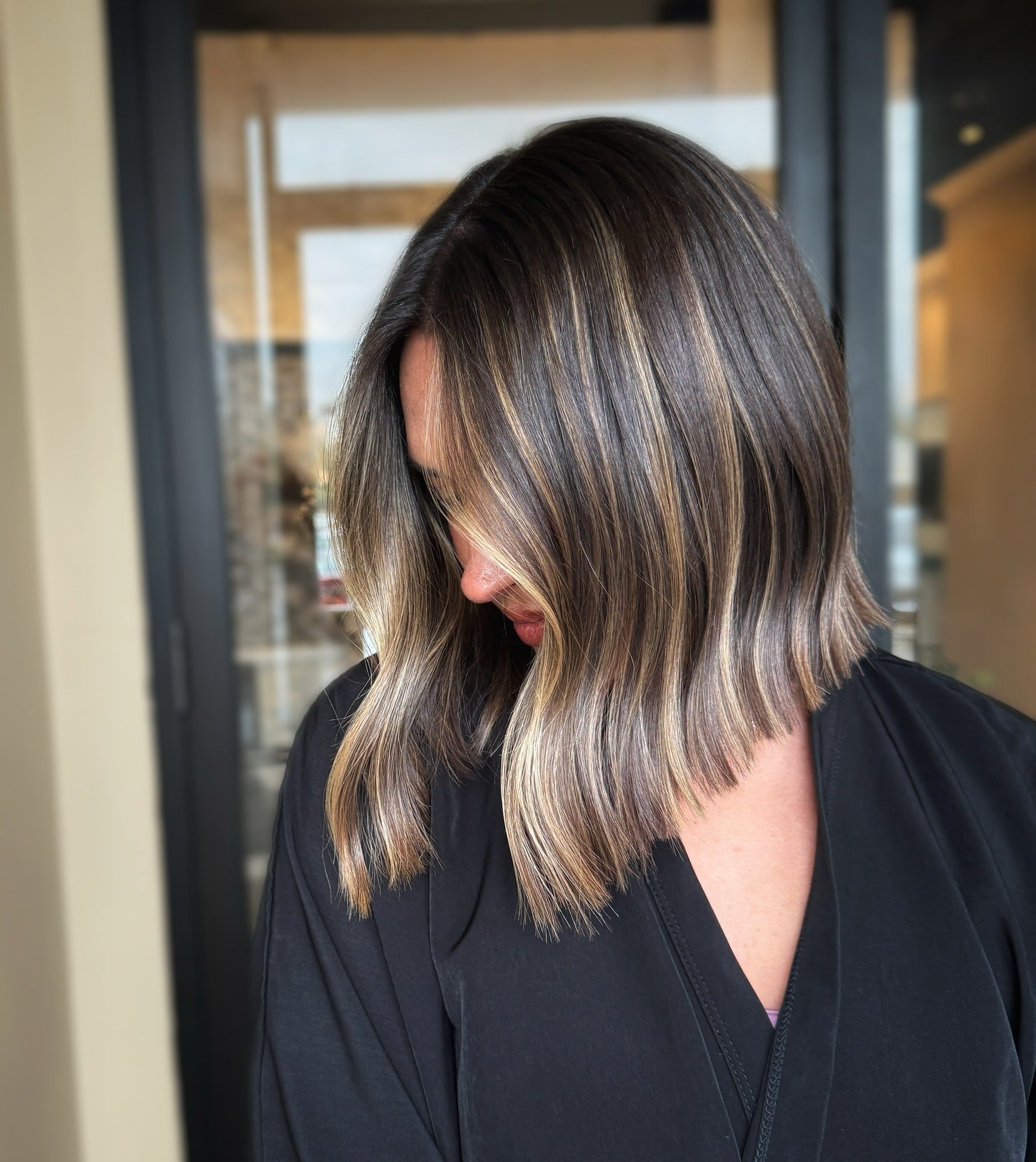 12. Sleek Dimensional Lob with Cool Highlights (Medium Bob Haircuts)