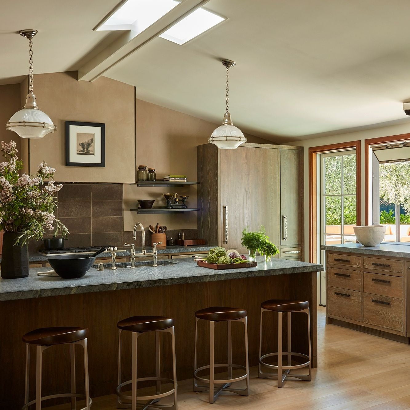 17. California Casual with Sunwashed Browns (Brown Kitchen Ideas)