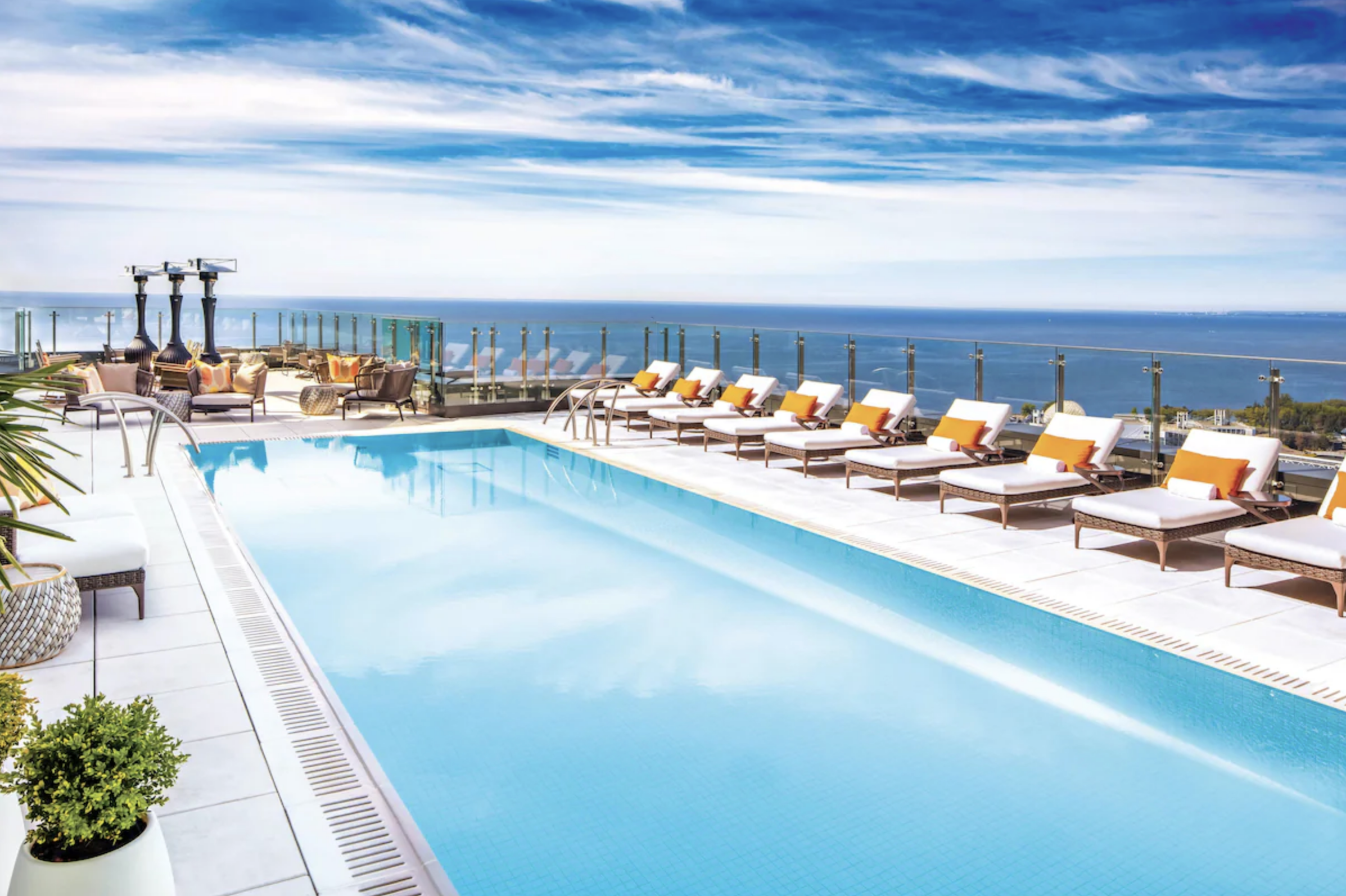 2. Hotel X Toronto by Library Hotel Collection - Best Hotels in Toronto with Rooftop Pools